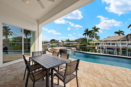 NEW EVERYTHING!!  4-bed 3 bath South Facing spill over spa pool.  2 king suites