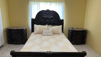 2 dormitorios, tabla de planchar con plancha, wifi y ropa de cama
