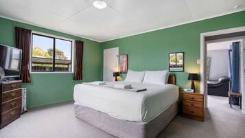 5 bedrooms, free WiFi