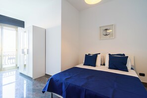 1 chambre, fer et planche à repasser, lit parapluie, Wi-Fi gratuit