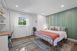 2 chambres, fer et planche à repasser, lit parapluie, Wi-Fi