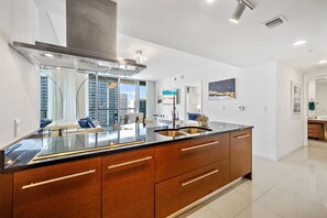 Interior - Icon 4303 · ★★Majestic High Rise Unit with view at W Hotel ★★ (Miami)