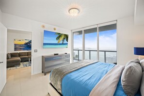 2 bedrooms, iron/ironing board, WiFi