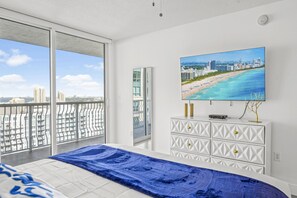 1 bedroom, iron/ironing board, free WiFi, bed sheets - The Club 3904 · High Floor Unit Located in Brickell - Free Parking (Miami)