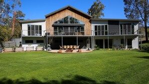 Exterior - Northern Exposure - Luxury group retreat (Bright)