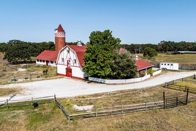 Charming Countryside Cottage