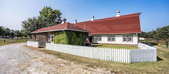 Charming Countryside Cottage