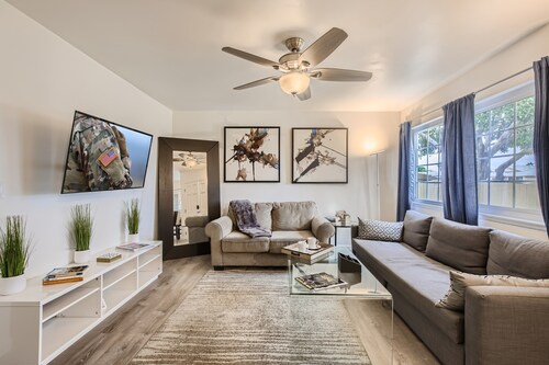 NEW - Awesome 6BR - 15 Min To Beach