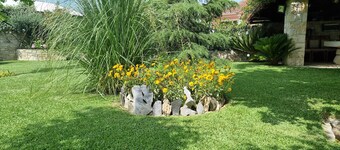 Country House Bubullime Albania. Villa-Cottage. 3-bedroom, WiFi, AC. In Lushnje.