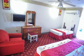 1 habitación, tabla de planchar con plancha, wifi y ropa de cama 