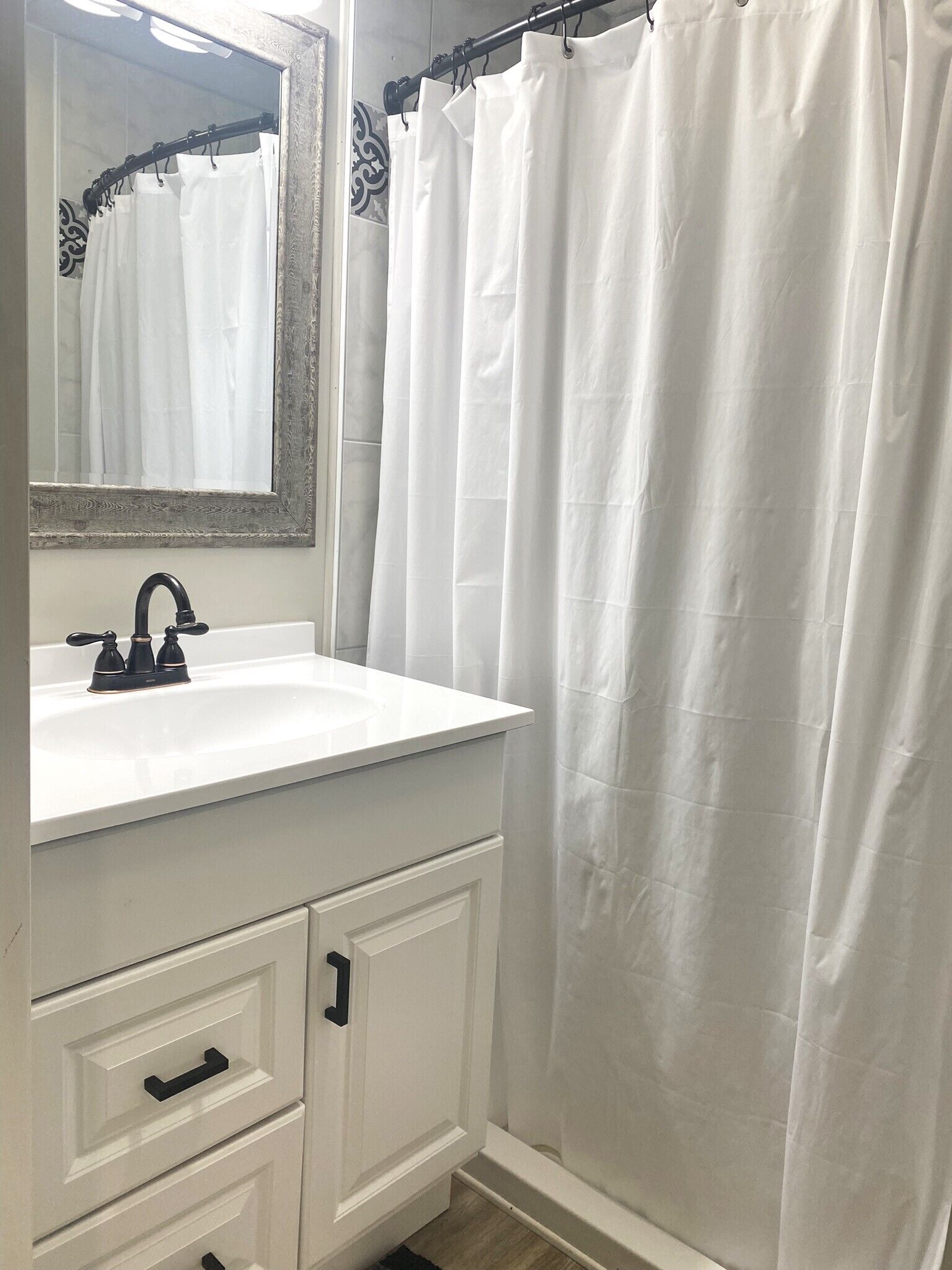 Shower, towels, soap, toilet paper