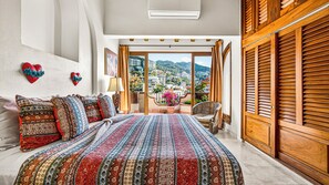 4 bedrooms, in-room safe, iron/ironing board, WiFi