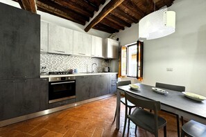 Fridge, oven, stovetop, dishwasher - The Alley-a stone's throw from the Square (Siena)
