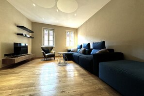 Living area - The small square of the Castellare (Siena)