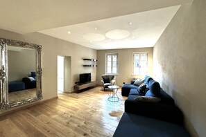 Living area - The small square of the Castellare (Siena)