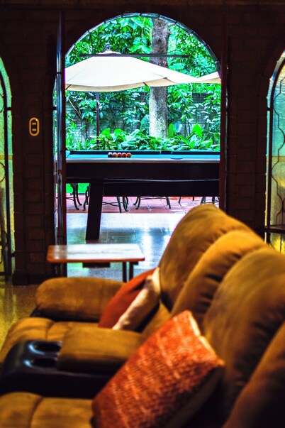 Quinta Maquilishuat, 3 minutes from Ramblas Santa Ana