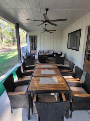 Outdoor dining
