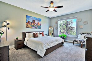 Casa familiar | 4 dormitorios, tabla de planchar con plancha, wifi gratis