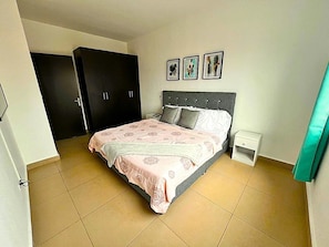 2 bedrooms, desk, iron/ironing board, travel cot