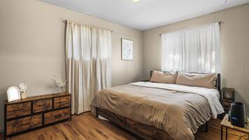 3 habitaciones, cuna de viaje, wifi gratis y ropa de cama