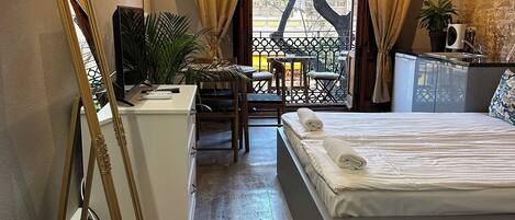 7 camere, ferro/asse da stiro, Wi-Fi, lenzuola