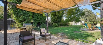 10 Mins to Lagoon, Hiking, & Downtown! Huge Fenced Yard, BBQ, Games, Family Fun