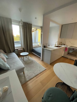 1 habitación, tabla de planchar con plancha, wifi y ropa de cama 