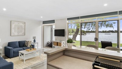 Yarrawonga Lakeside Apartment 27