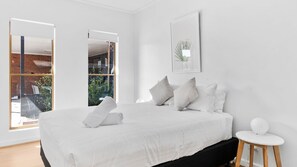 4 bedrooms, iron/ironing board, free WiFi, bed sheets