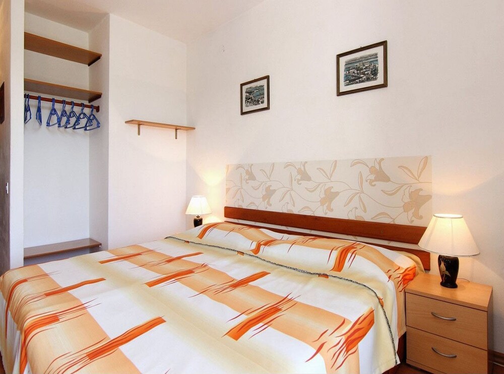 Apartments Emily (103701A2) Vrboska island Hvar Vrboska Vrbo