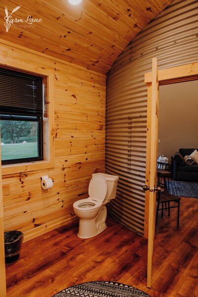 Enchanting cabin with AC in Bancroft - Perfect for a getaway