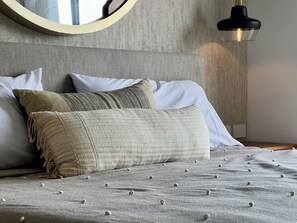 1 bedroom, WiFi, bed sheets - New PH p/3, pool, near the beach+5th Av. (Playa del Carmen)