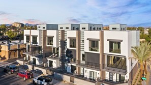 Front of property - Soulshine Studio in Scottsdale (Scottsdale)