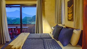 3 bedrooms, desk, iron/ironing board, WiFi