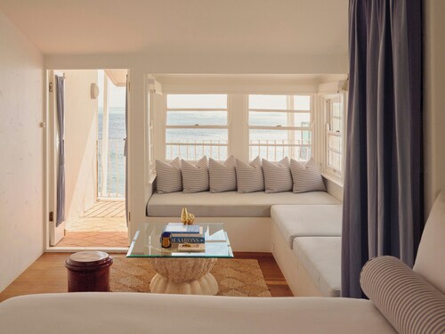 Il Delfino Seaside Inn