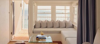 Il Delfino Seaside Inn