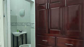 Basic Double or Twin Room | Bathroom | Soap, toilet paper