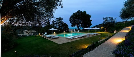 Piscine extérieure