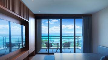 1 bedroom, down duvets, in-room safe, blackout curtains