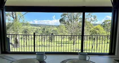 Secluded Luxury Tiny Home
Adventure awaits, Dogs and Horses Welcome