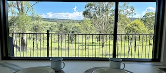 Secluded Luxury Tiny Home
Adventure awaits, Dogs and Horses Welcome