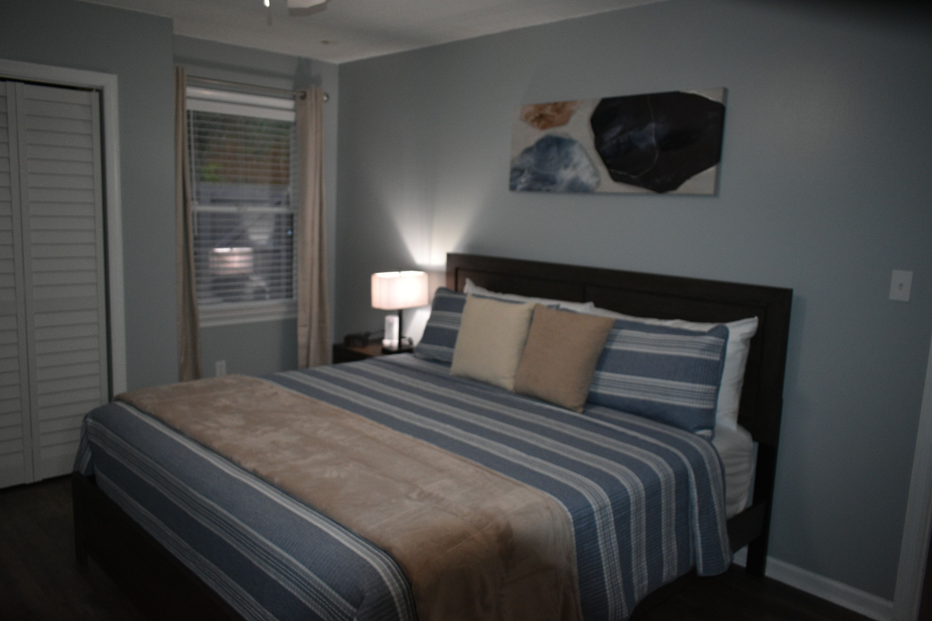 3 chambres, fer et planche à repasser, Wi-Fi gratuit, draps fournis