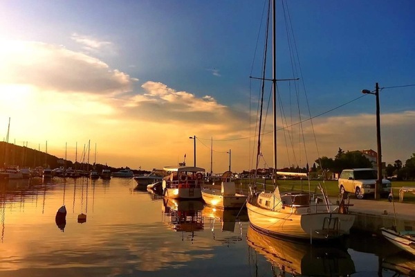 Marina