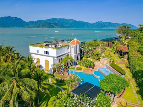 Exterior. Green Oasis Nha Trang Resort