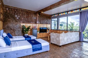 Ocean Front Family Room