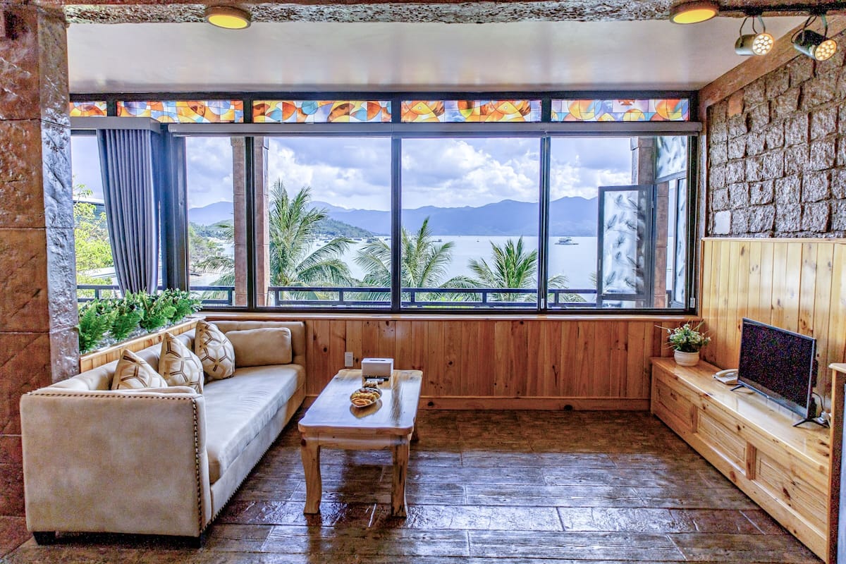 Ocean Front Triple Room