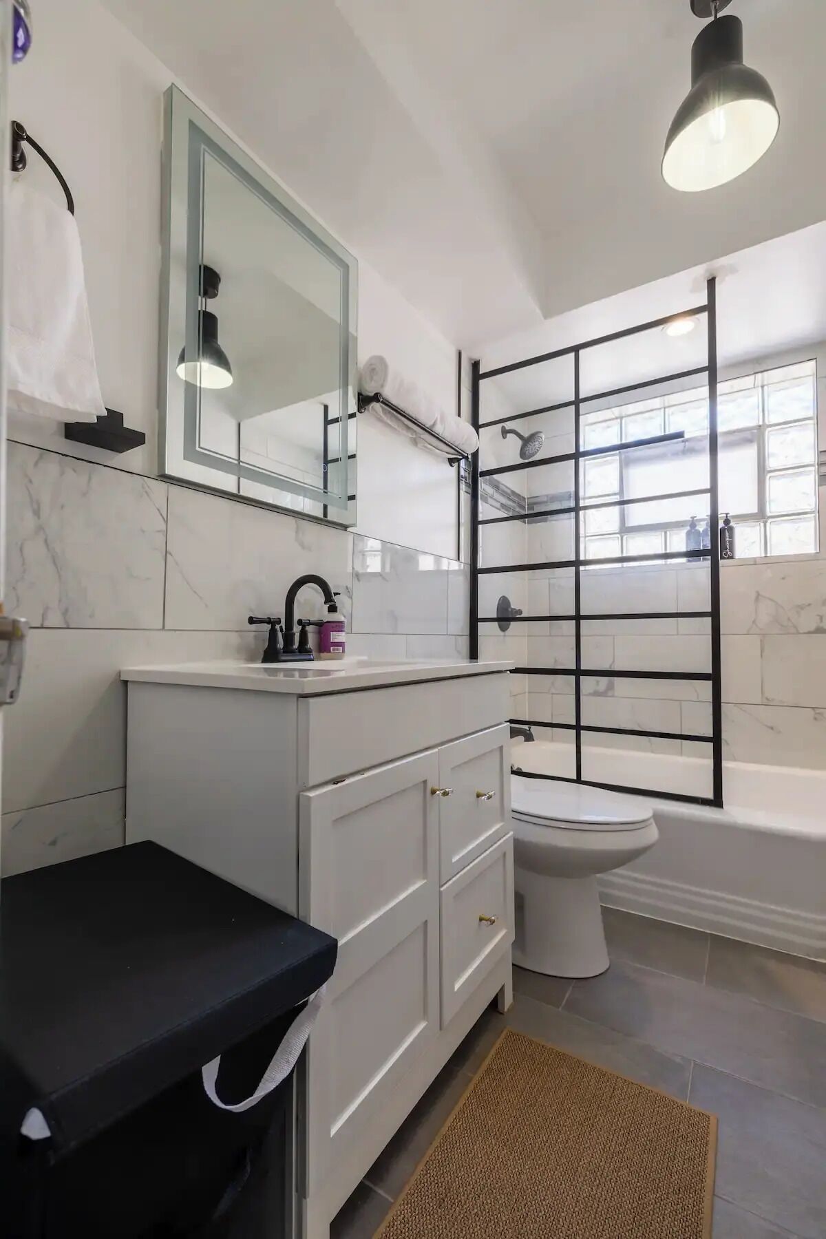 Eco-friendly toiletries, hair dryer, bidet, towels