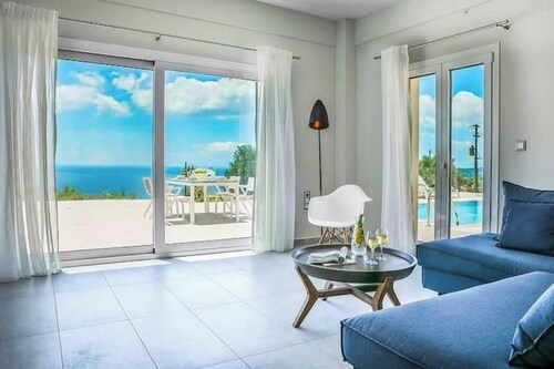 Villa Briseis 2 bedroom with fantastic views