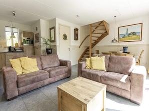 Classic House, 3 Bedrooms | Living room - Detached 6 Pers Holiday Home (De Koog)