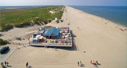 Modern Furnished Apartment at the Foot of Dunes